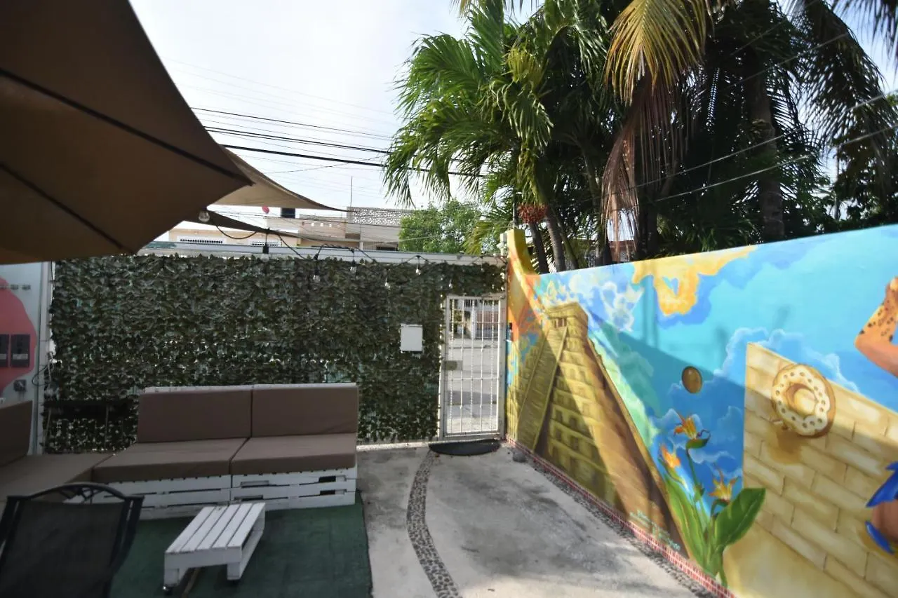 Homestay Villa Leo Cancun Downtown Mexico